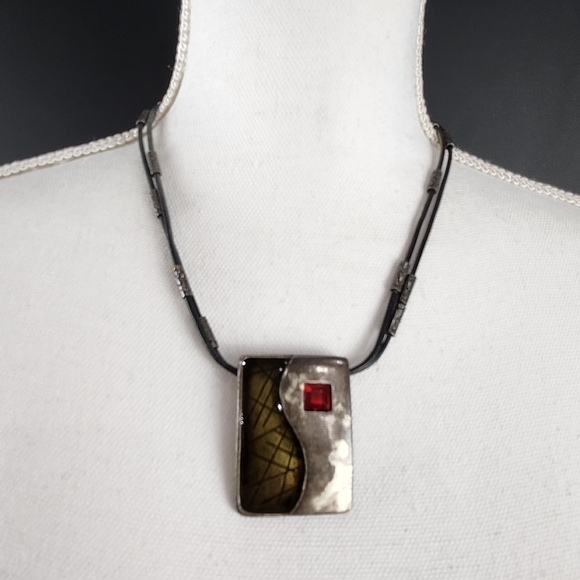 Chico's Jewelry - Signed Chicos Pendant Statement Necklace On Stationed Cord